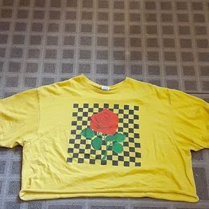 Short sleeve crop top